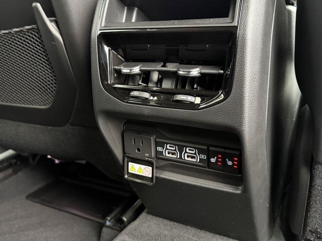 new 2025 Jeep Grand Cherokee car, priced at $58,225