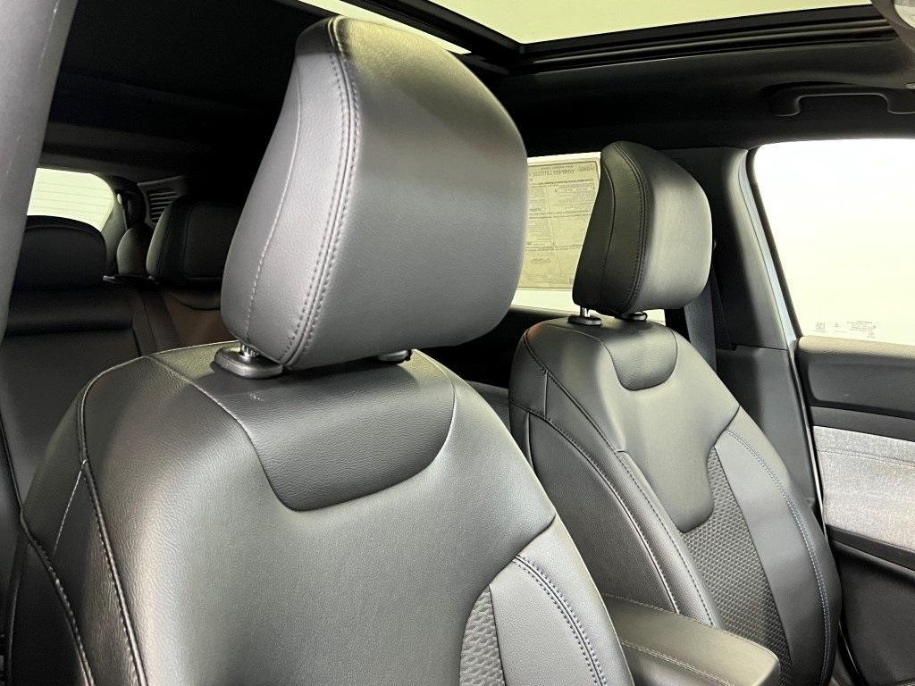 new 2025 Jeep Compass car, priced at $32,519