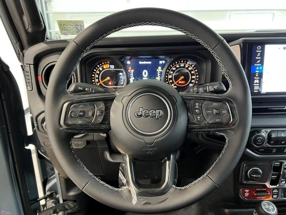 new 2025 Jeep Wrangler car, priced at $64,546