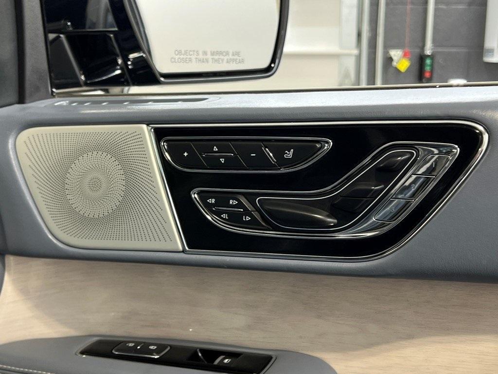 used 2021 Lincoln Navigator car, priced at $54,500