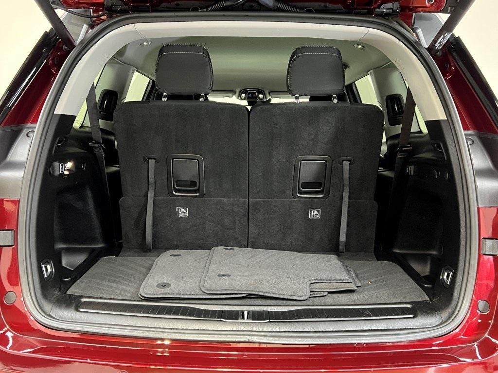 used 2023 Jeep Grand Cherokee L car, priced at $27,800