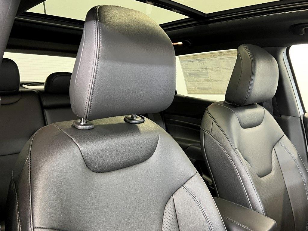 new 2025 Jeep Compass car, priced at $36,980