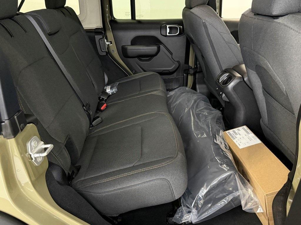 new 2025 Jeep Wrangler car, priced at $43,061