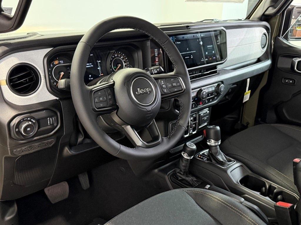 new 2025 Jeep Wrangler car, priced at $43,061