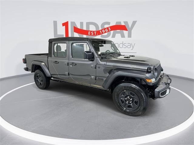 new 2024 Jeep Gladiator car, priced at $31,135