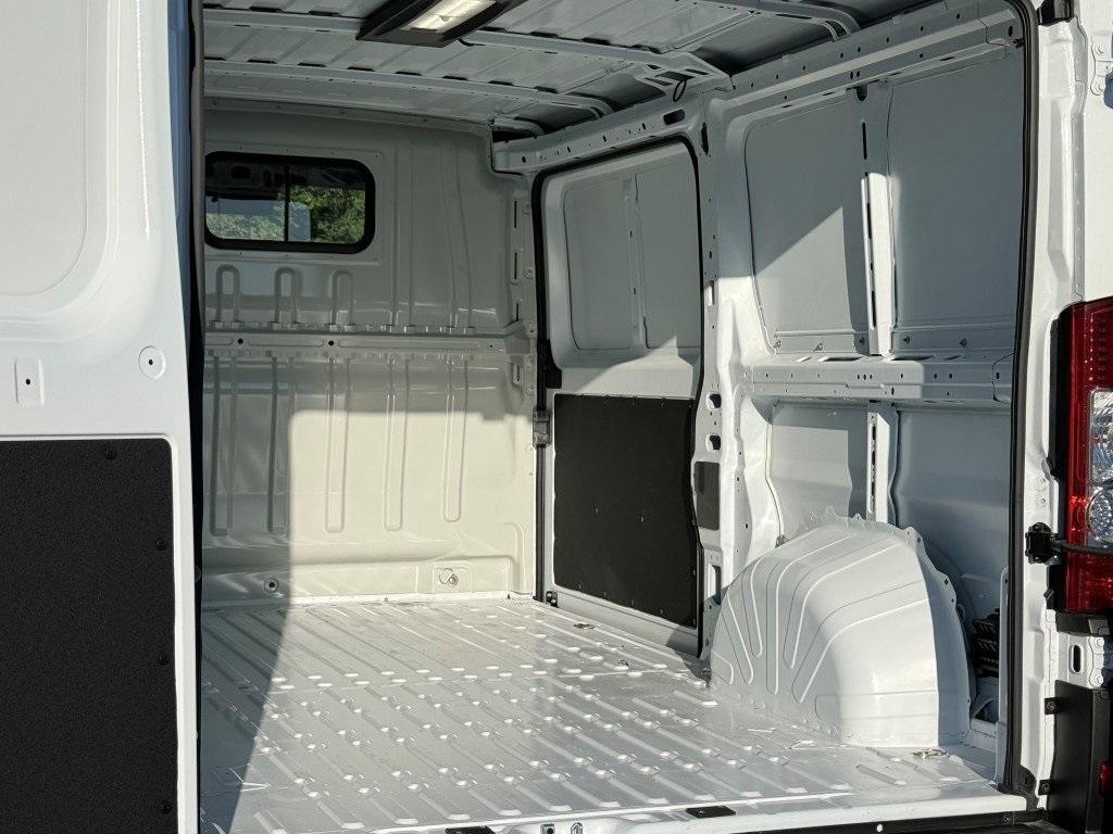 new 2025 Ram ProMaster 1500 car, priced at $48,370