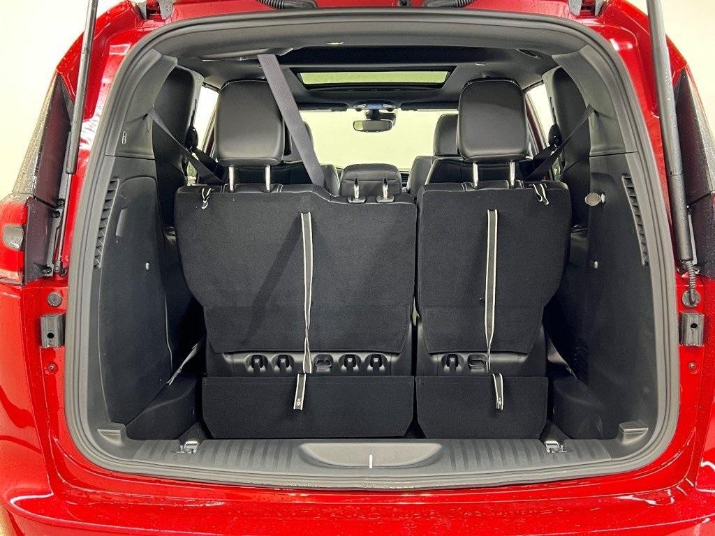 new 2026 Chrysler Pacifica car, priced at $44,045