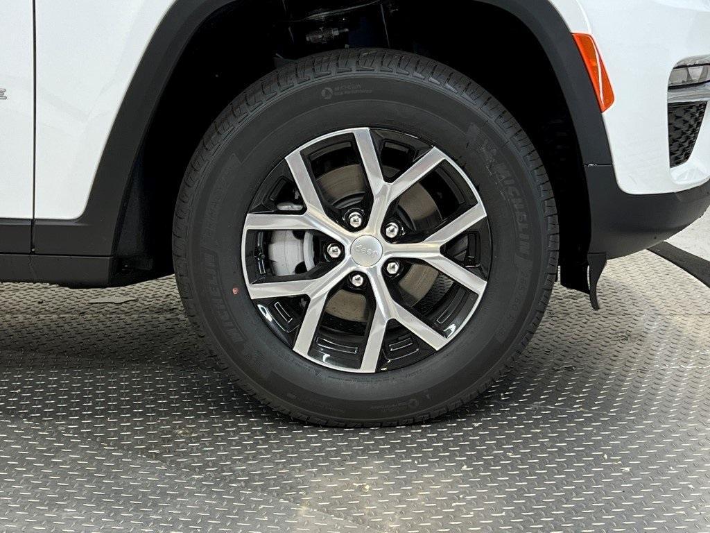 new 2025 Jeep Grand Cherokee car