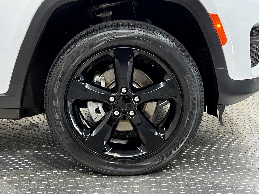used 2023 Jeep Grand Cherokee car, priced at $33,300
