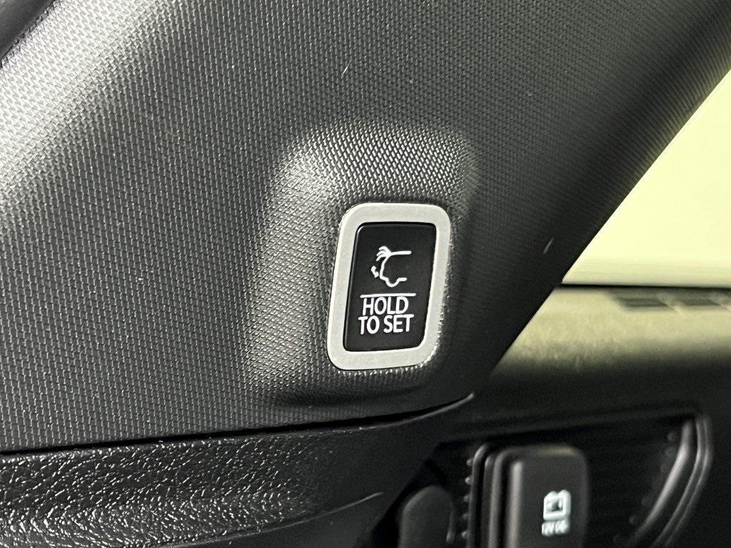 used 2023 Jeep Grand Cherokee car, priced at $33,300