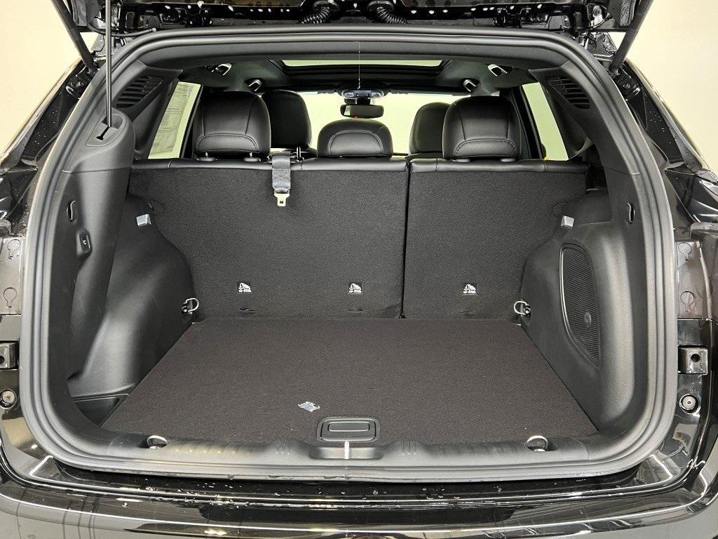 new 2026 Jeep Compass car, priced at $37,025