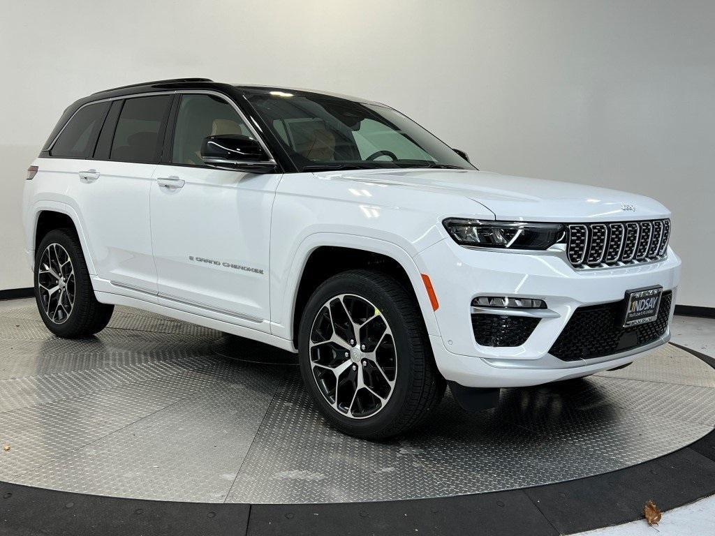 new 2025 Jeep Grand Cherokee car, priced at $59,703