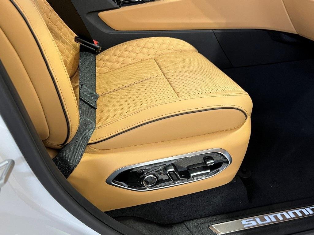 new 2025 Jeep Grand Cherokee car, priced at $59,703