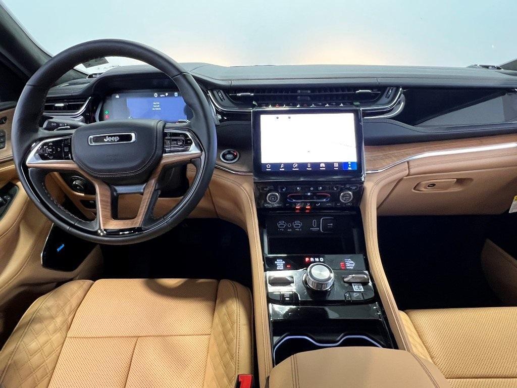 new 2025 Jeep Grand Cherokee car, priced at $59,703