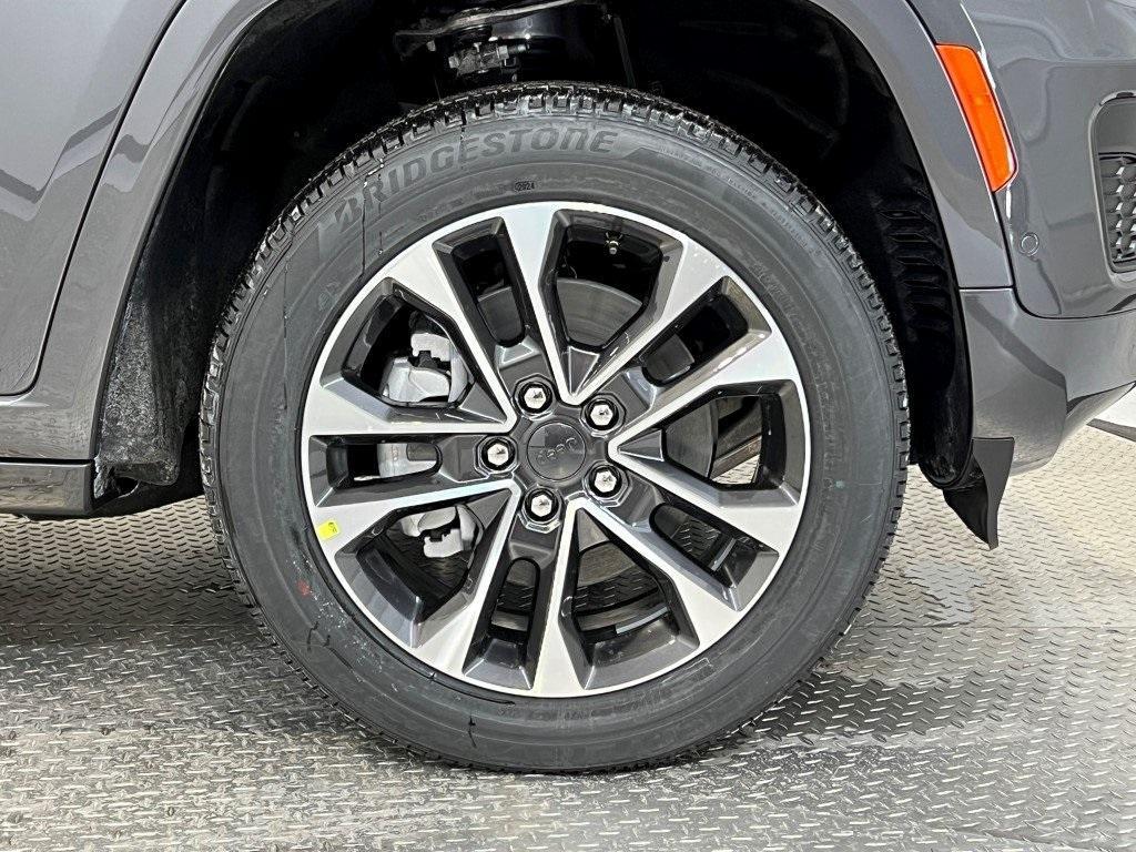 new 2025 Jeep Grand Cherokee L car, priced at $58,730