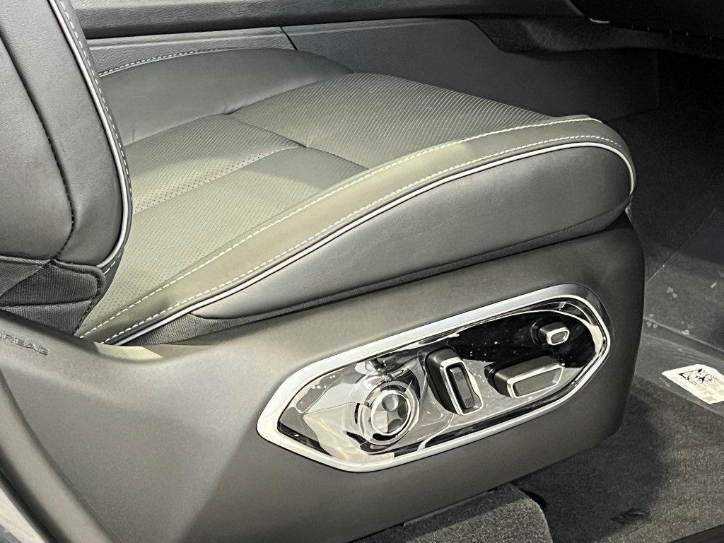 new 2025 Jeep Grand Cherokee L car, priced at $58,730