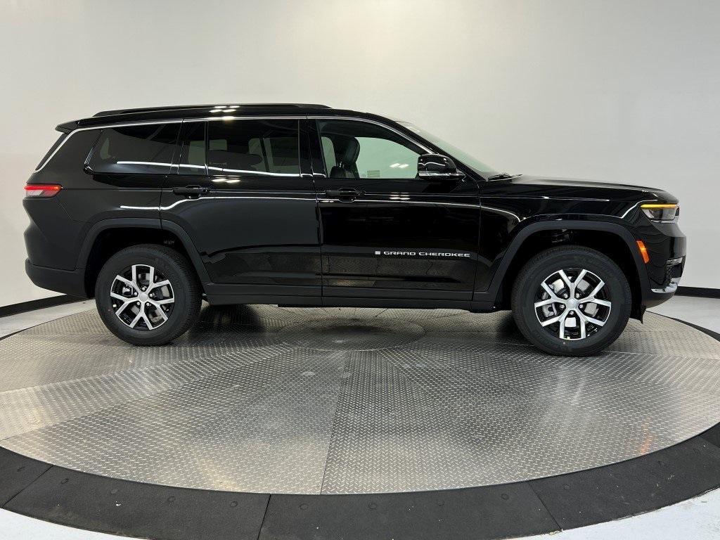 new 2025 Jeep Grand Cherokee L car, priced at $49,428