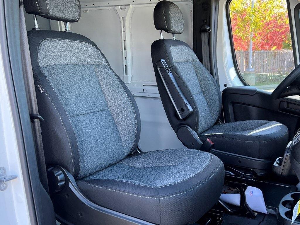 new 2025 Ram ProMaster 2500 car, priced at $46,496