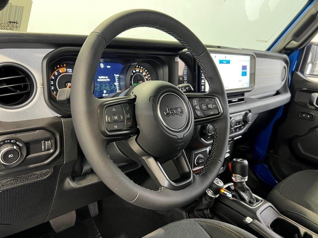 new 2025 Jeep Wrangler car