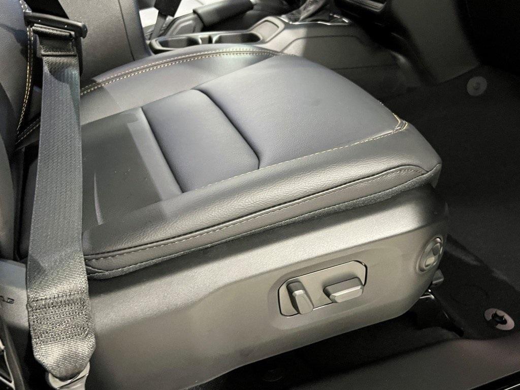 new 2026 Jeep Wrangler car, priced at $52,346