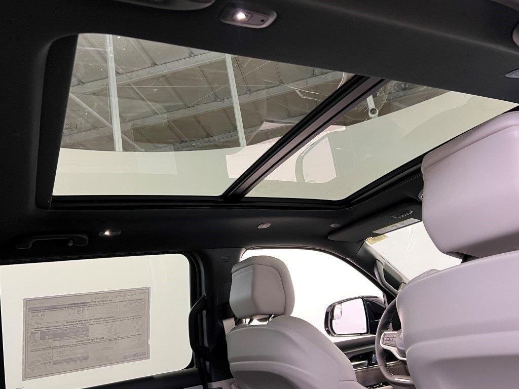 new 2025 Jeep Wagoneer car, priced at $69,471