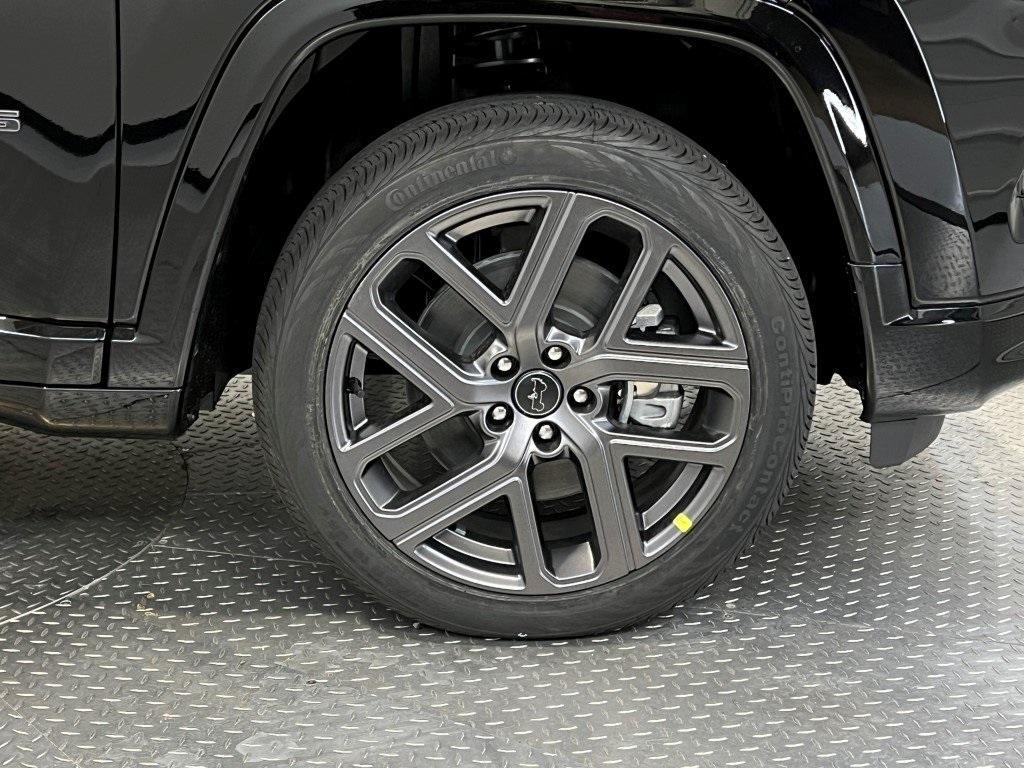 new 2025 Jeep Compass car, priced at $37,528
