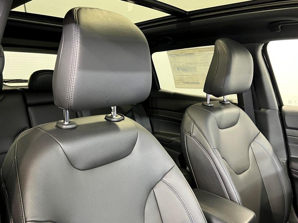 new 2025 Jeep Compass car, priced at $37,528