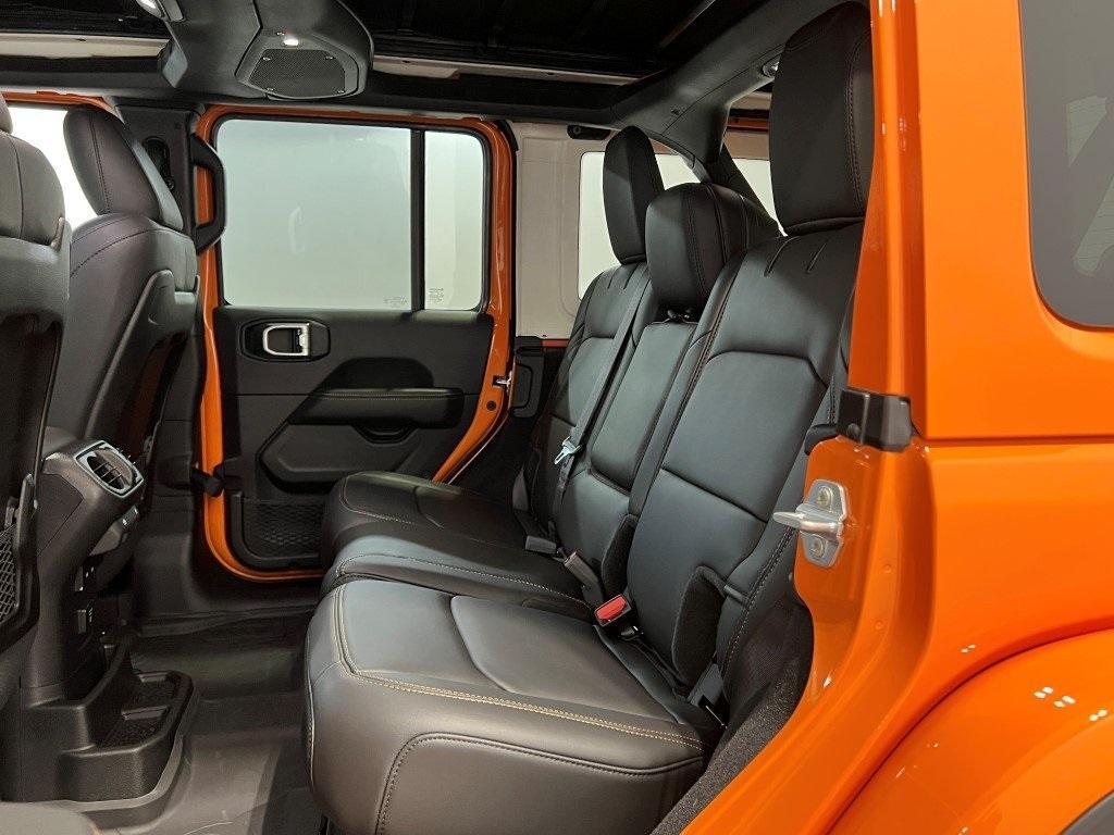 new 2025 Jeep Wrangler car