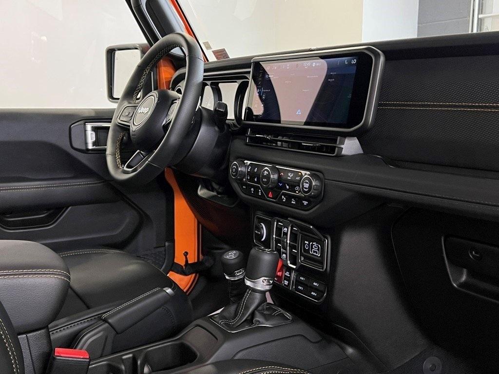 new 2025 Jeep Wrangler car