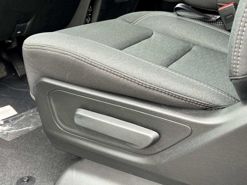 new 2025 Ram 1500 car, priced at $39,390