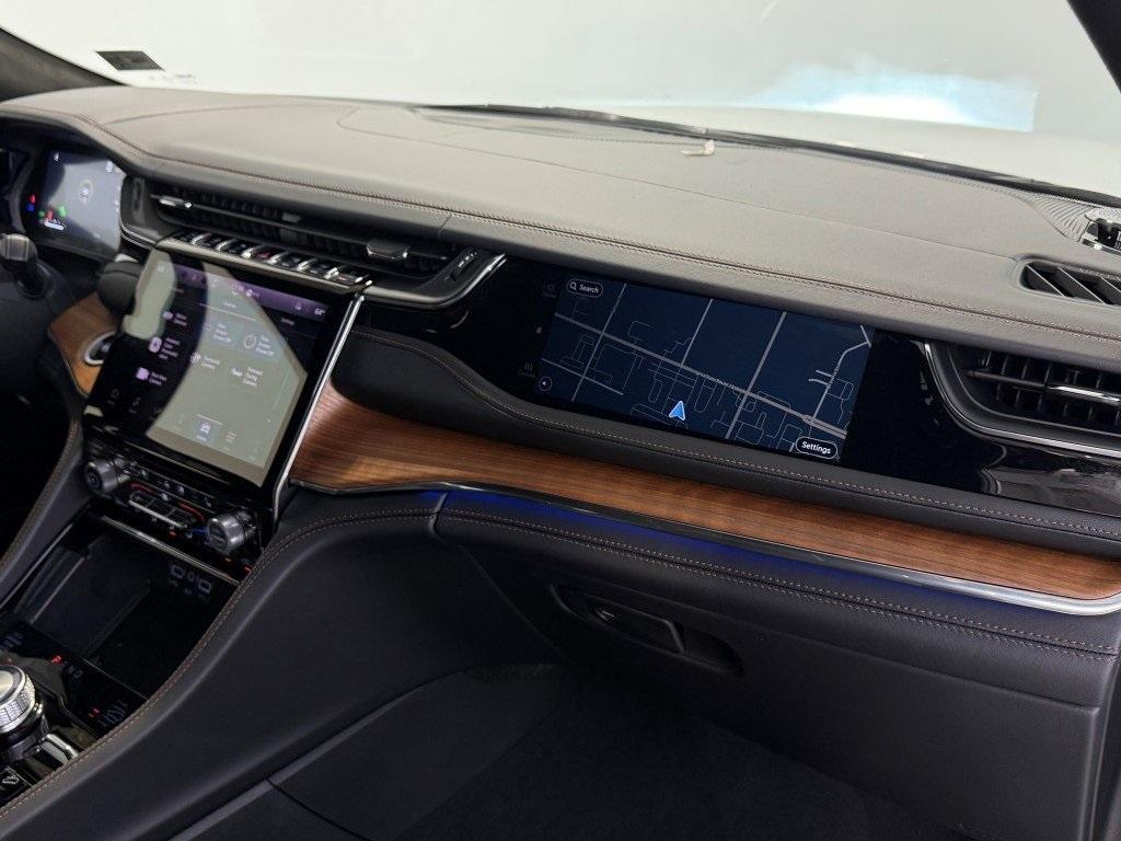 new 2025 Jeep Grand Cherokee car, priced at $59,703