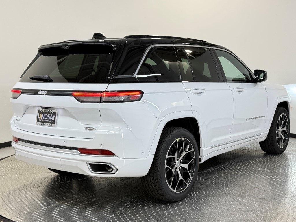 new 2025 Jeep Grand Cherokee car, priced at $59,703