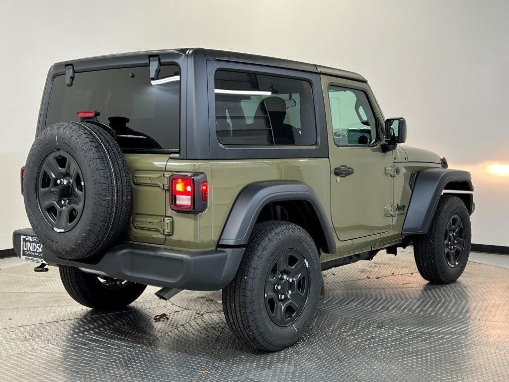 new 2025 Jeep Wrangler car, priced at $31,914