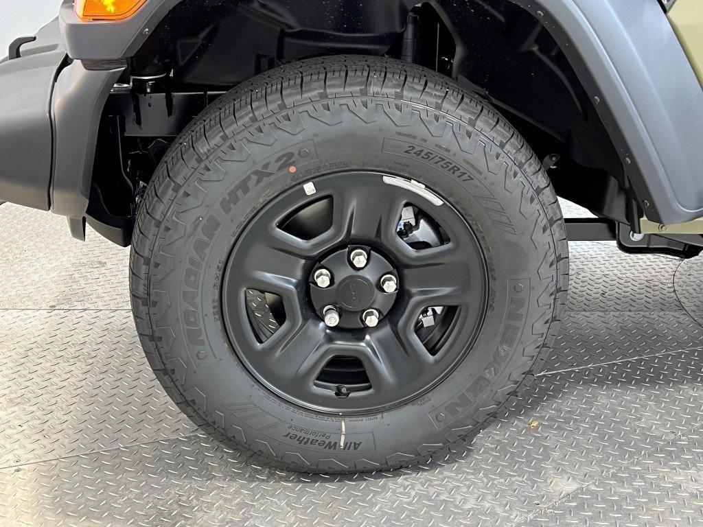 new 2025 Jeep Wrangler car, priced at $31,914