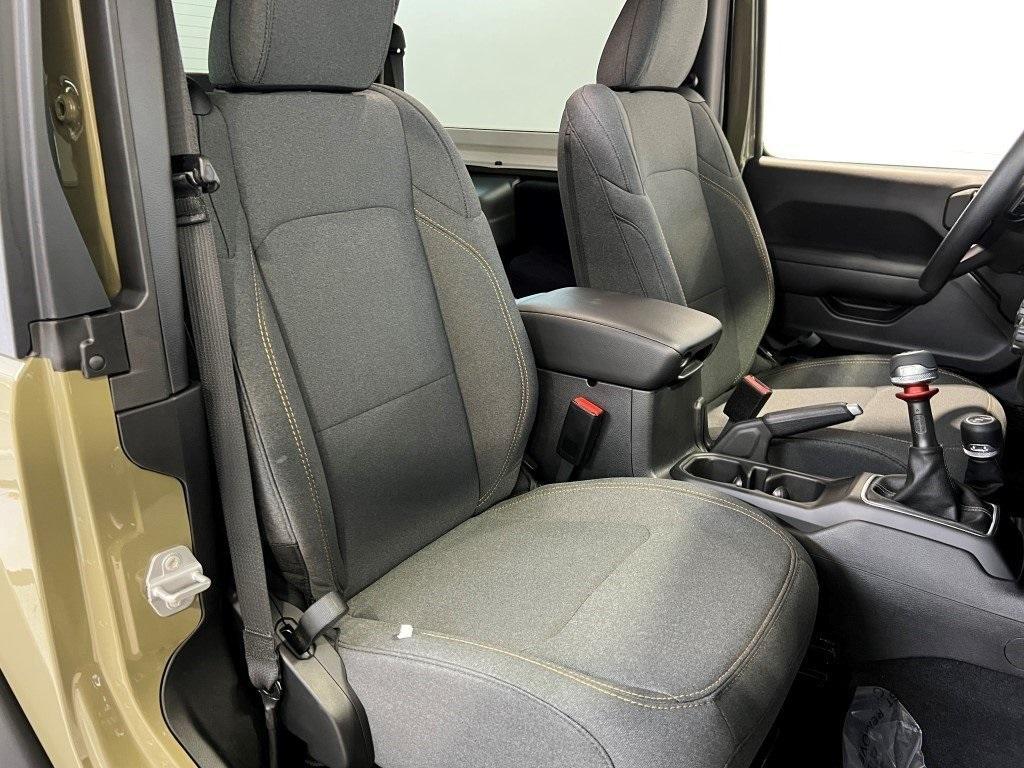 new 2025 Jeep Wrangler car, priced at $31,914