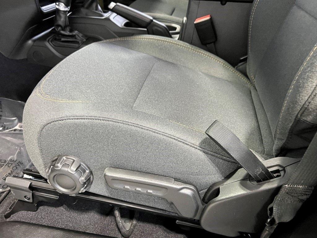 new 2025 Jeep Wrangler car, priced at $31,914