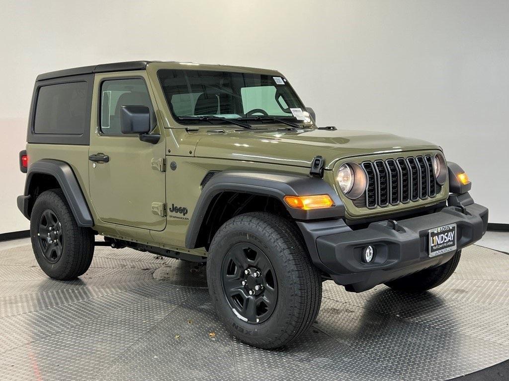 new 2025 Jeep Wrangler car, priced at $31,914