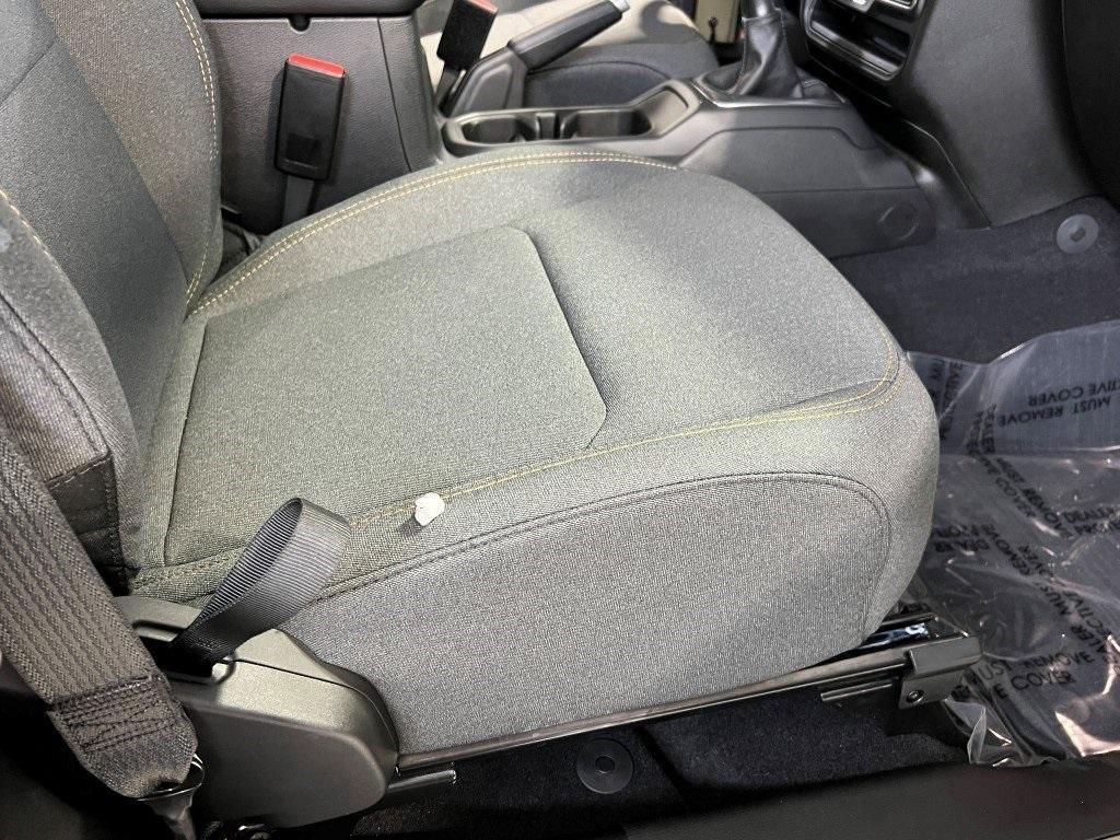 new 2025 Jeep Wrangler car, priced at $31,914