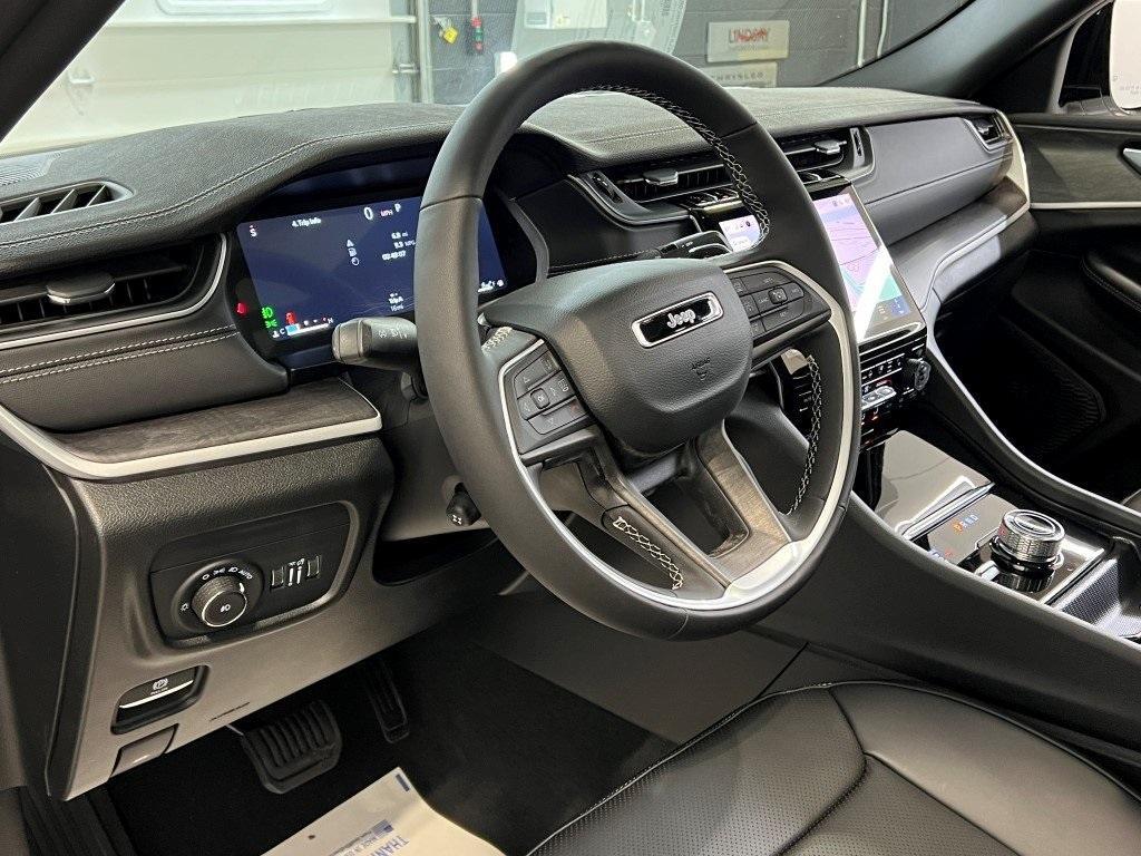new 2025 Jeep Grand Cherokee car, priced at $46,776