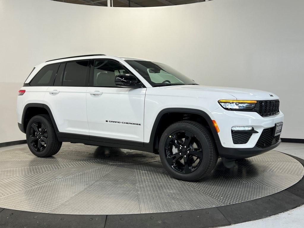 new 2025 Jeep Grand Cherokee car, priced at $47,776