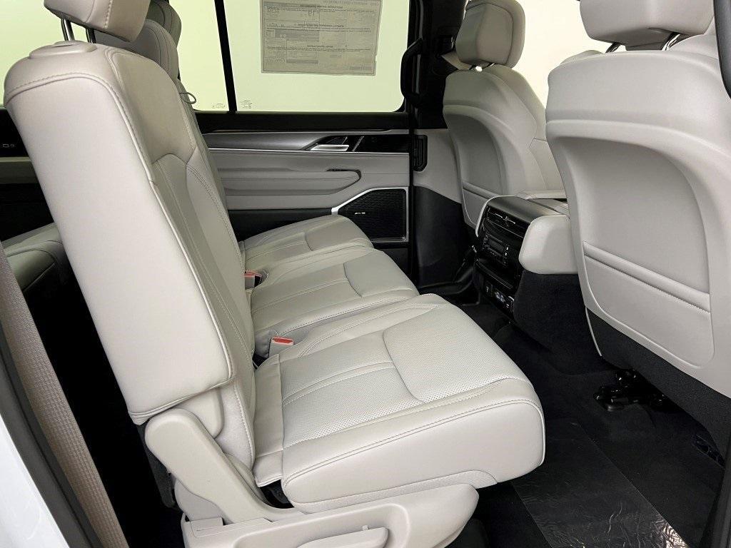 new 2025 Jeep Wagoneer L car, priced at $71,185