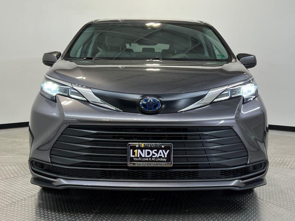 used 2023 Toyota Sienna car, priced at $41,500
