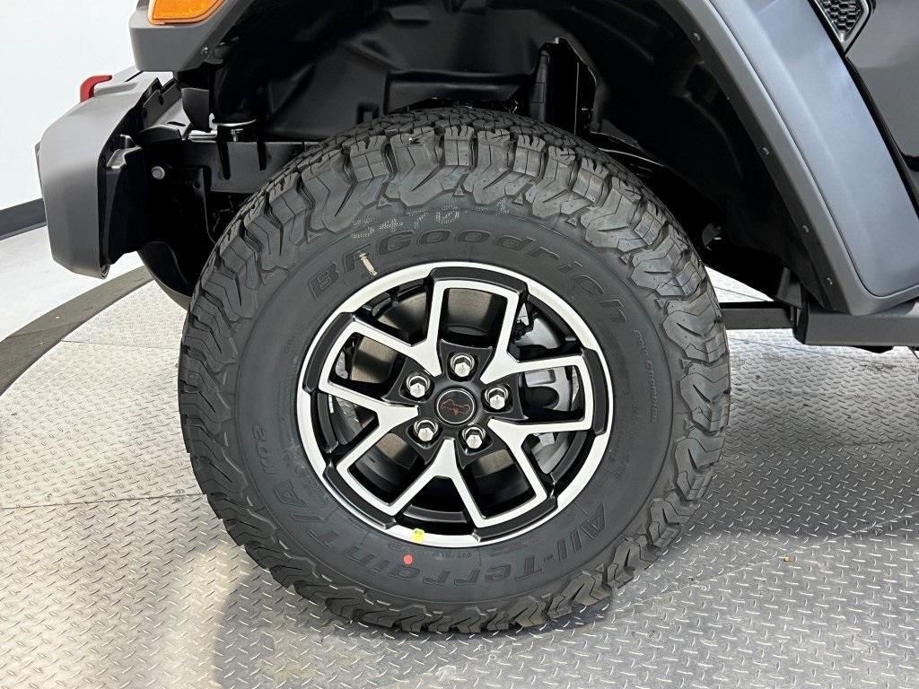 new 2026 Jeep Wrangler car, priced at $58,157