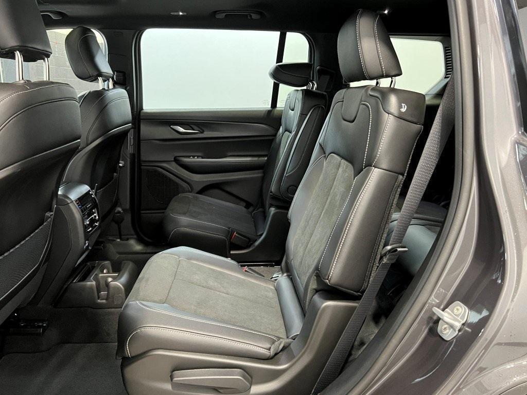 new 2025 Jeep Grand Cherokee L car, priced at $42,432