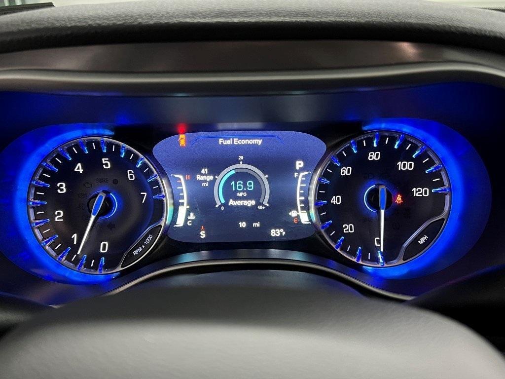 new 2025 Chrysler Pacifica car, priced at $36,631