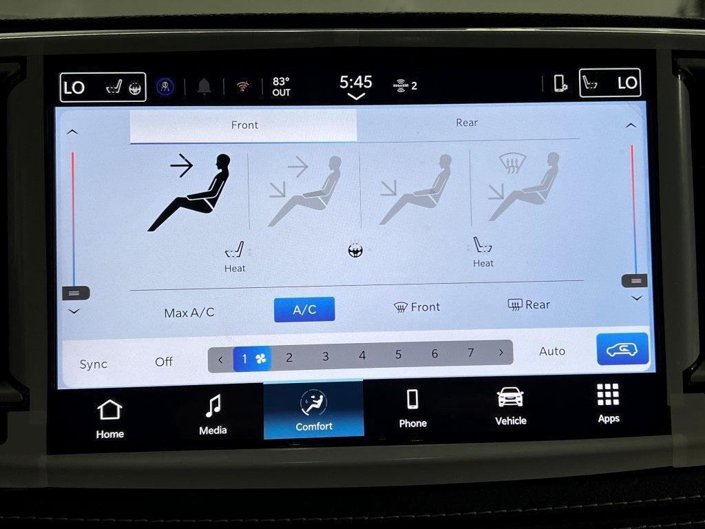 new 2025 Chrysler Pacifica car, priced at $36,631