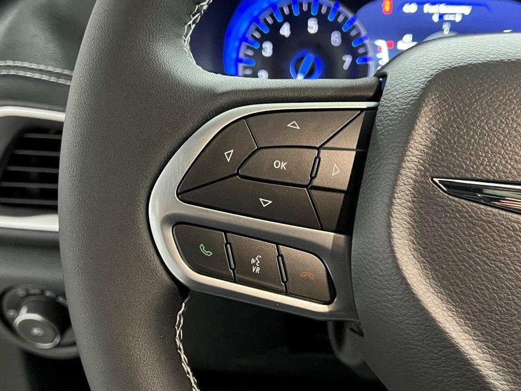 new 2025 Chrysler Pacifica car, priced at $36,631