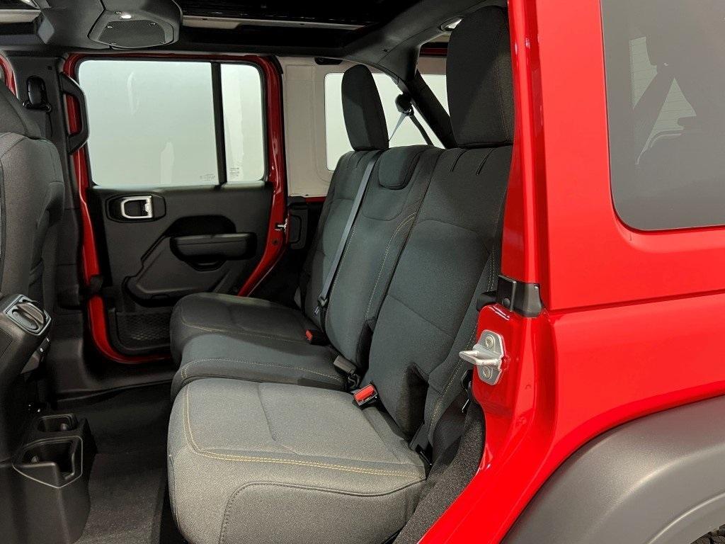 new 2025 Jeep Wrangler car, priced at $46,612
