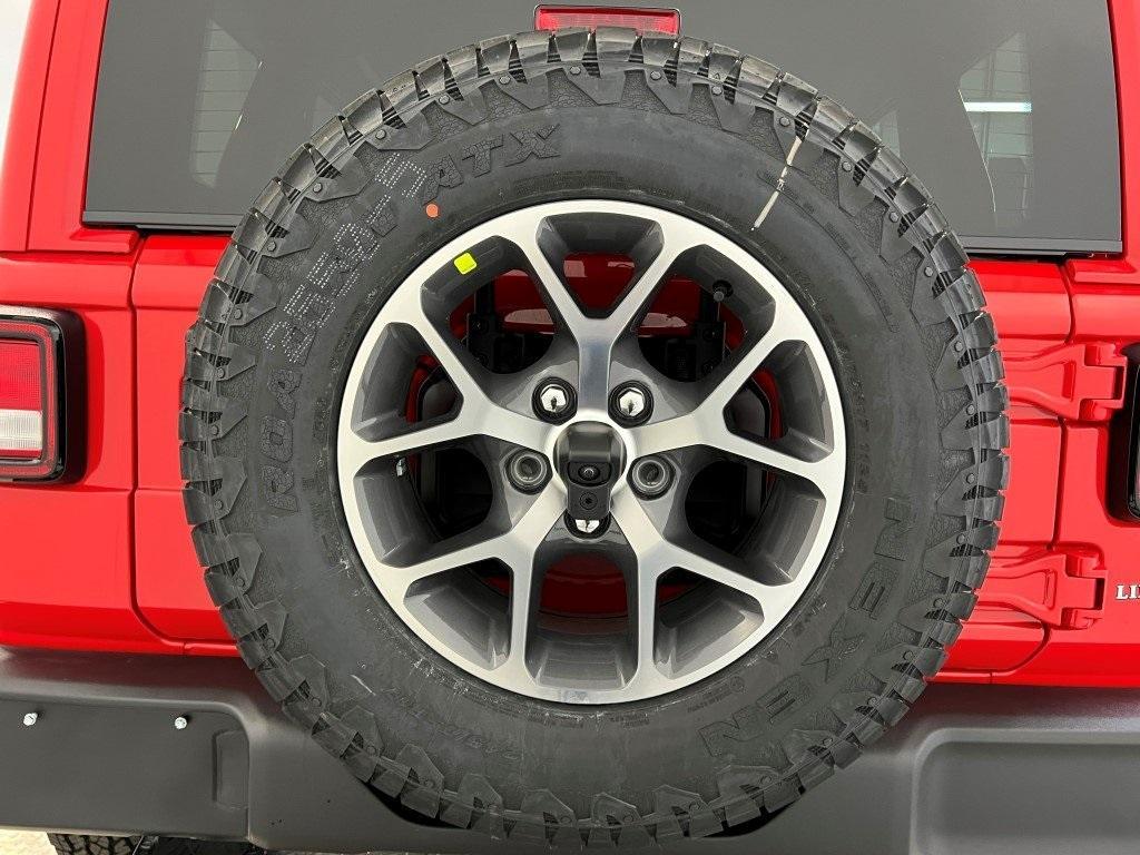 new 2025 Jeep Wrangler car, priced at $46,612