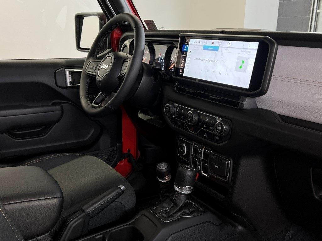 new 2025 Jeep Wrangler car, priced at $46,612